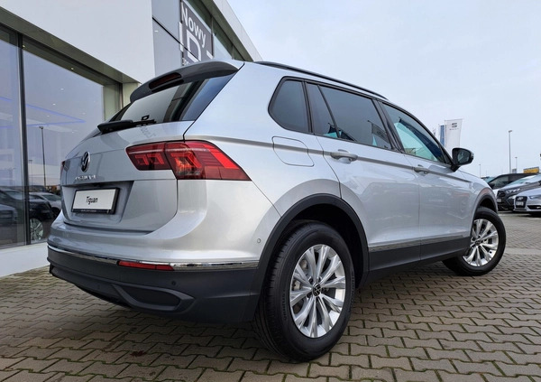 Volkswagen Tiguan cena 175000 przebieg: 10, rok produkcji 2023 z Oborniki Śląskie małe 781